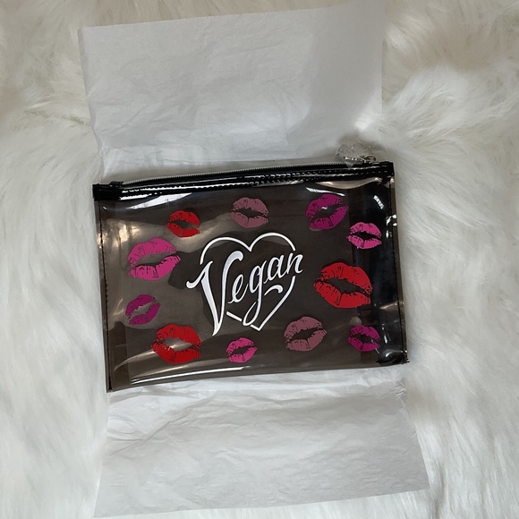 NWT Kat Von D/KVD Vegan Kiss Me All Over Tinted Translucent Makeup Bag/Zippered - Picture 7 of 9